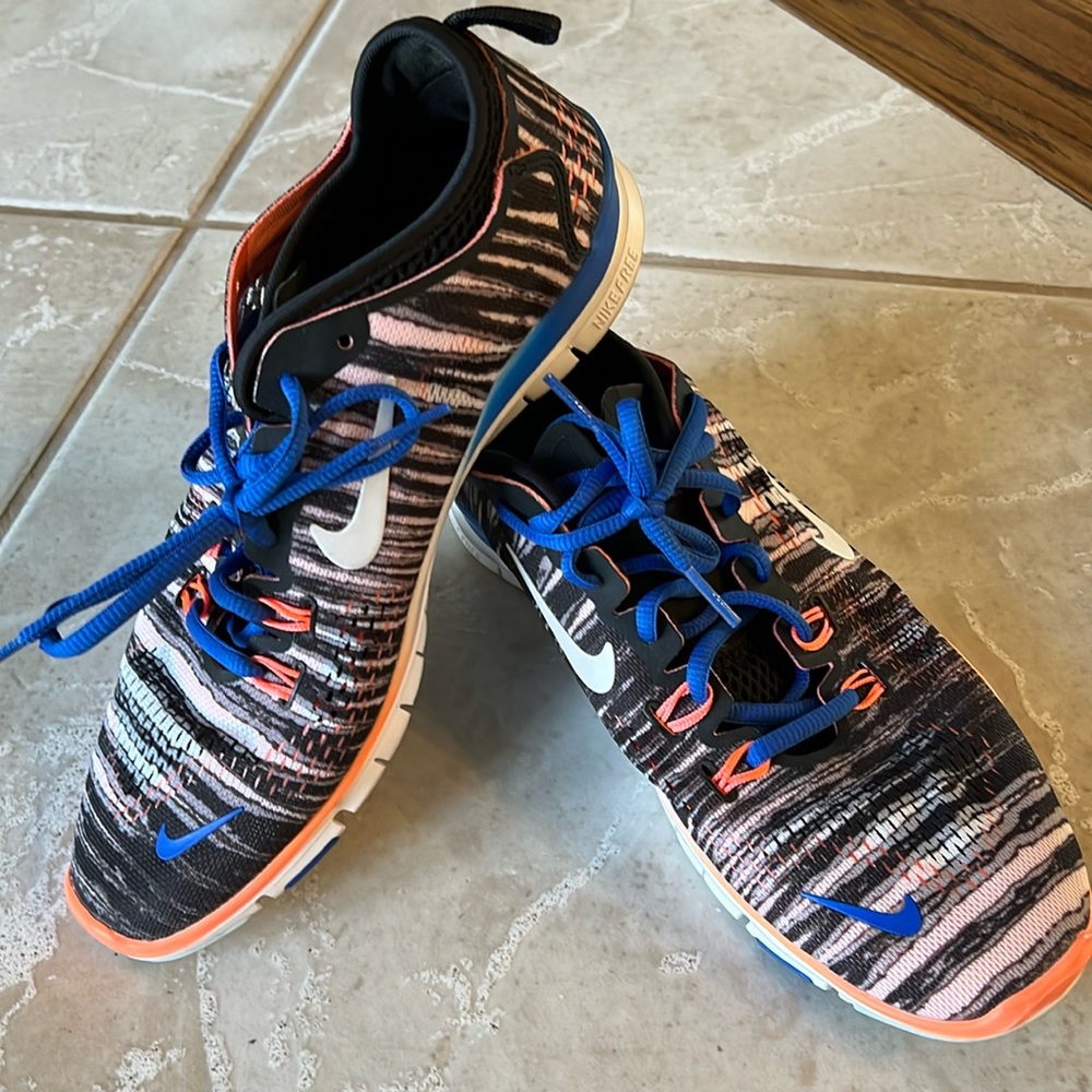 Nike Sneaker